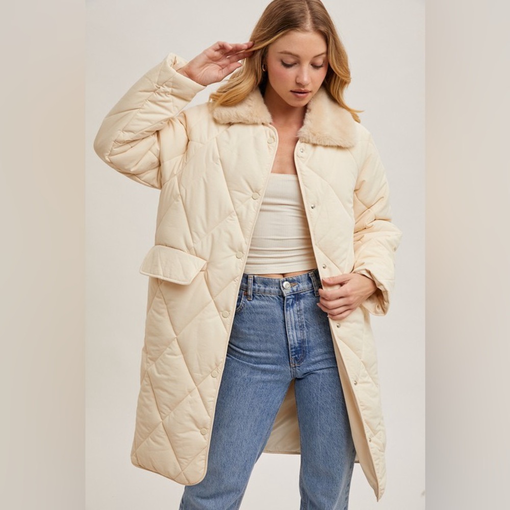 Chic Quilted Puffer midi jacket featuring a cozy faux fur collar and button-down